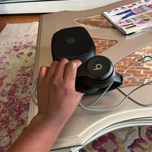 Black Wireless Beats Solo 4